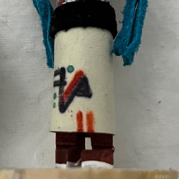 🎄 3 Kachina dolls, signed R Grey - Picture 11 of 15